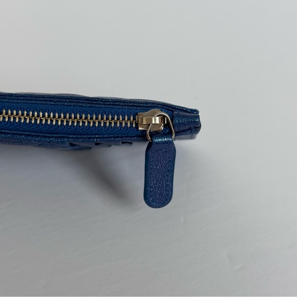 Chanel Iridescent Caviar Quilted Flap Zip Card Holder Blue - Picture 7 of 12